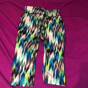 Xersion Fitted Chopped Leggings - Small